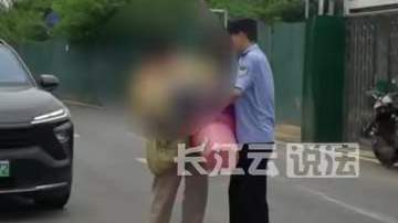 扛行李走7公里？LPL选手“负重徒步”引热议，职业选手体能管理成隐患