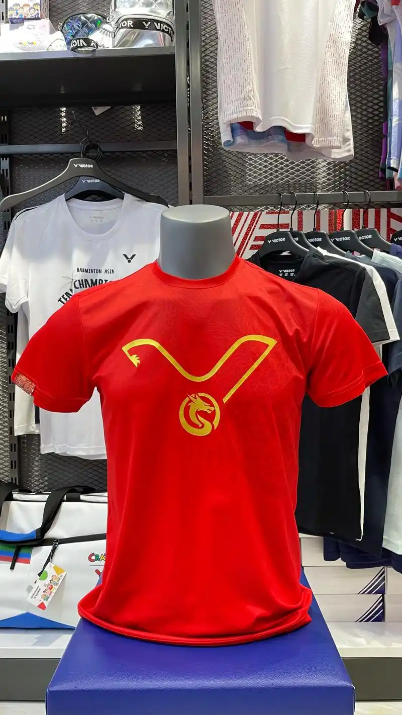 绿龙科隆夺冠抽队服：欧陆黑马如何撕裂LPL铁幕